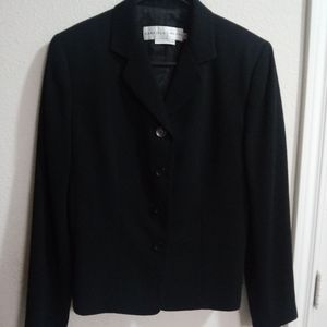 Garfield and Marks suit blazer